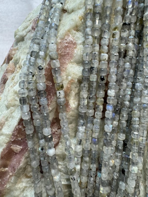 LABRADORITE - Image 2