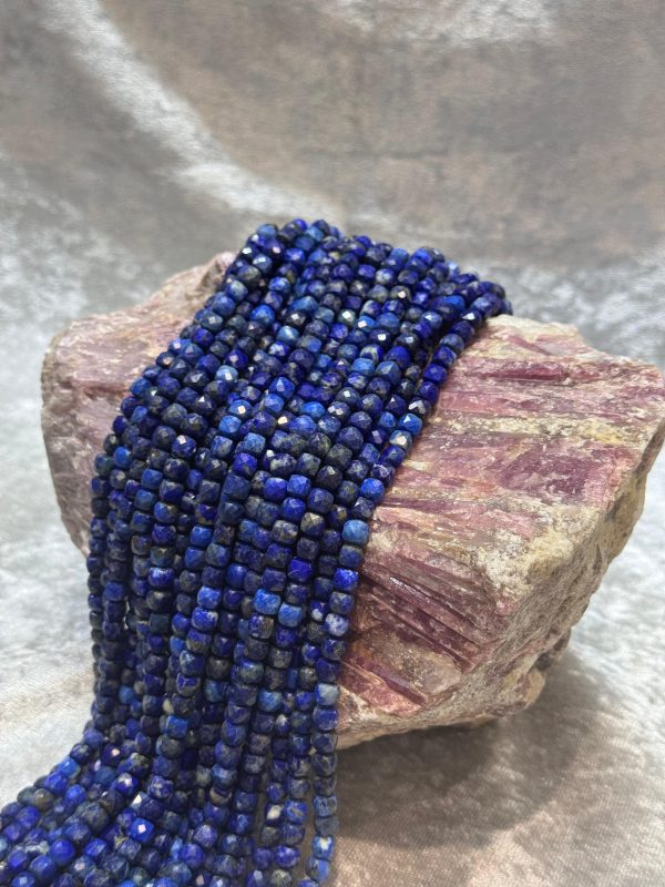 LAPİS LAZULİ
