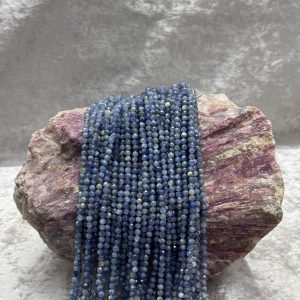 Kyanit faset kesim (4 mm)