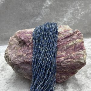 kyanit faset kesim(3 mm)