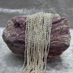 Doğal inci (arpa inci 3,5-4 mm)