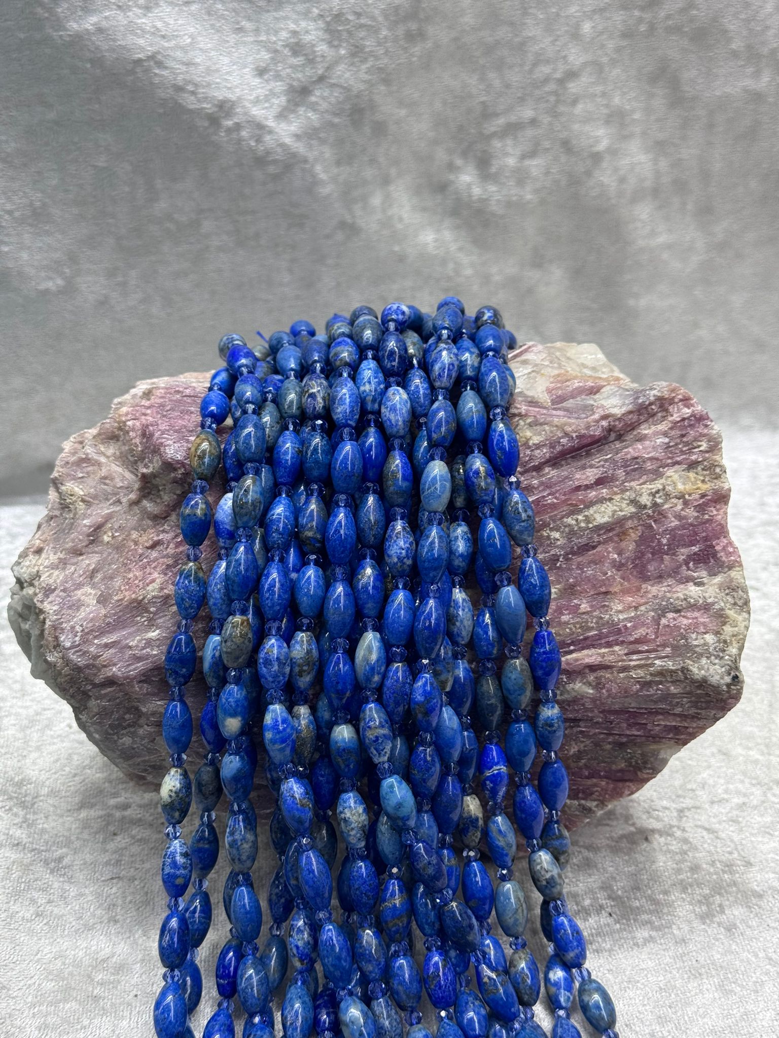 Lapis lazuli arpa kesim